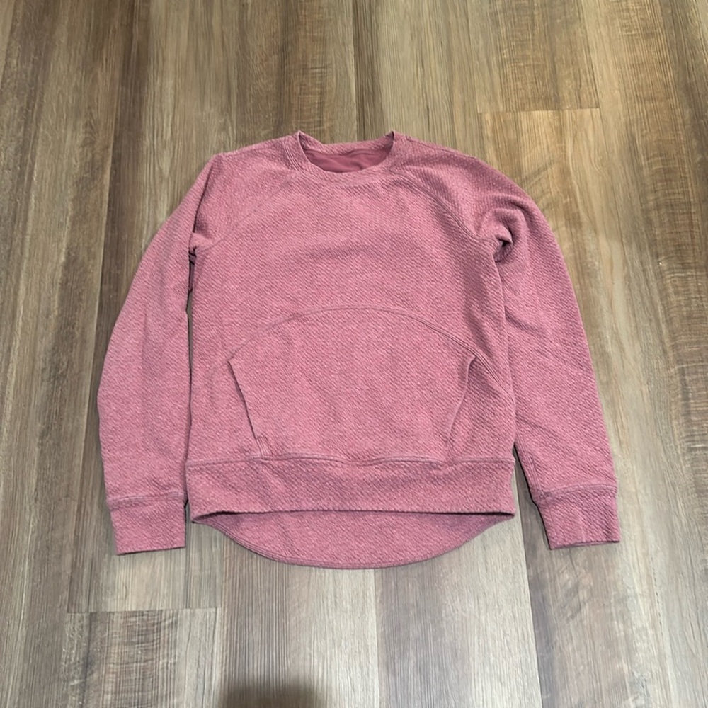 Lululemon size 4 sweater